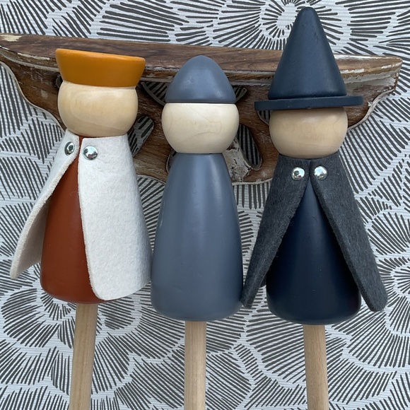 Collection of Scandinavian Wooden Show Puppets Figures King Knight Dragon Wizard - Picture 12 of 16